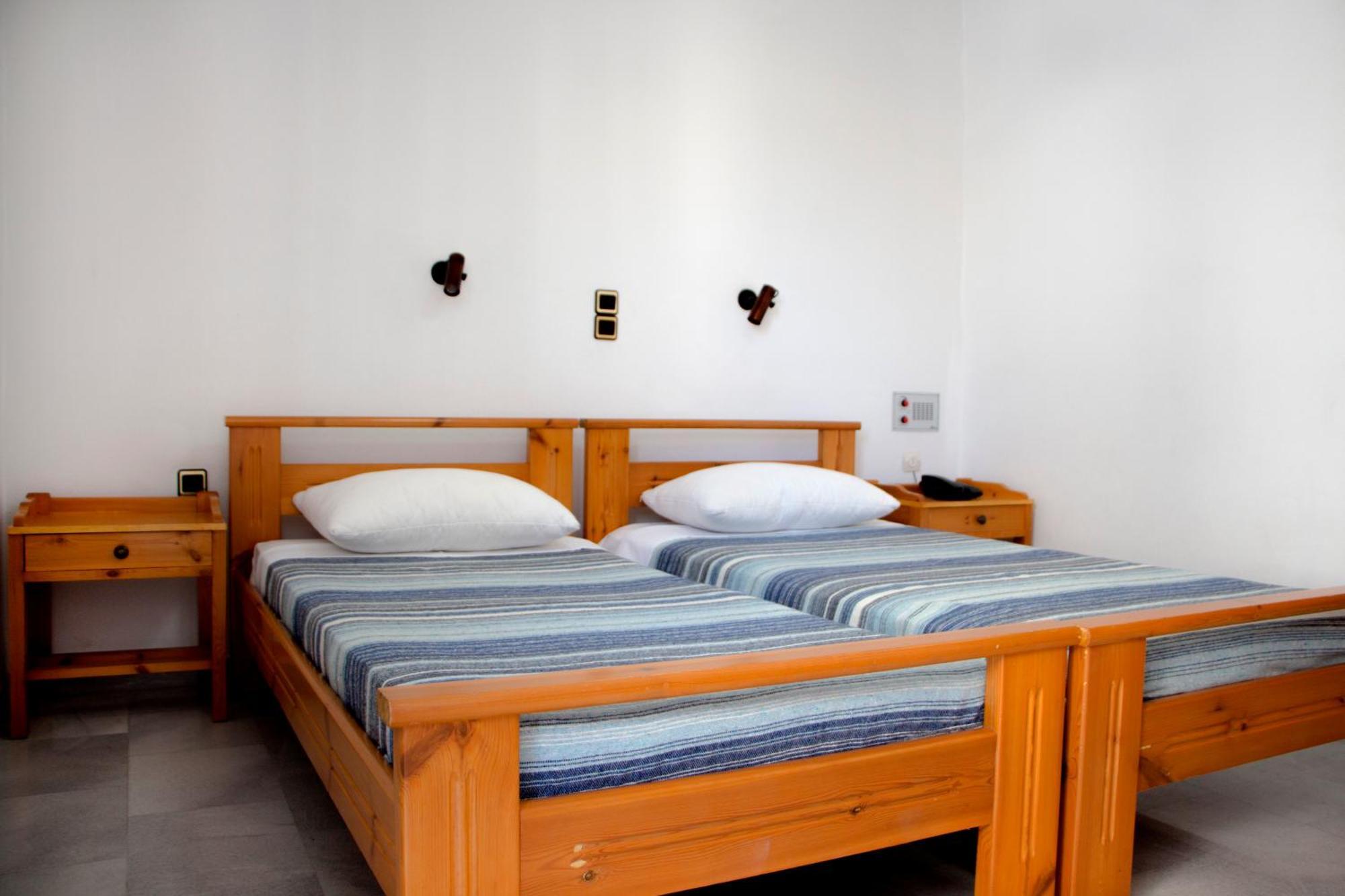 Popi Hotel Apartments Agia Marina  Ngoại thất bức ảnh