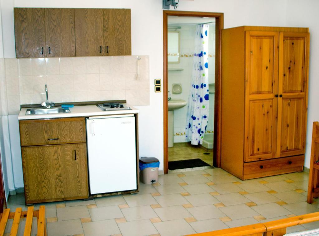 Popi Hotel Apartments Agia Marina  Phòng bức ảnh